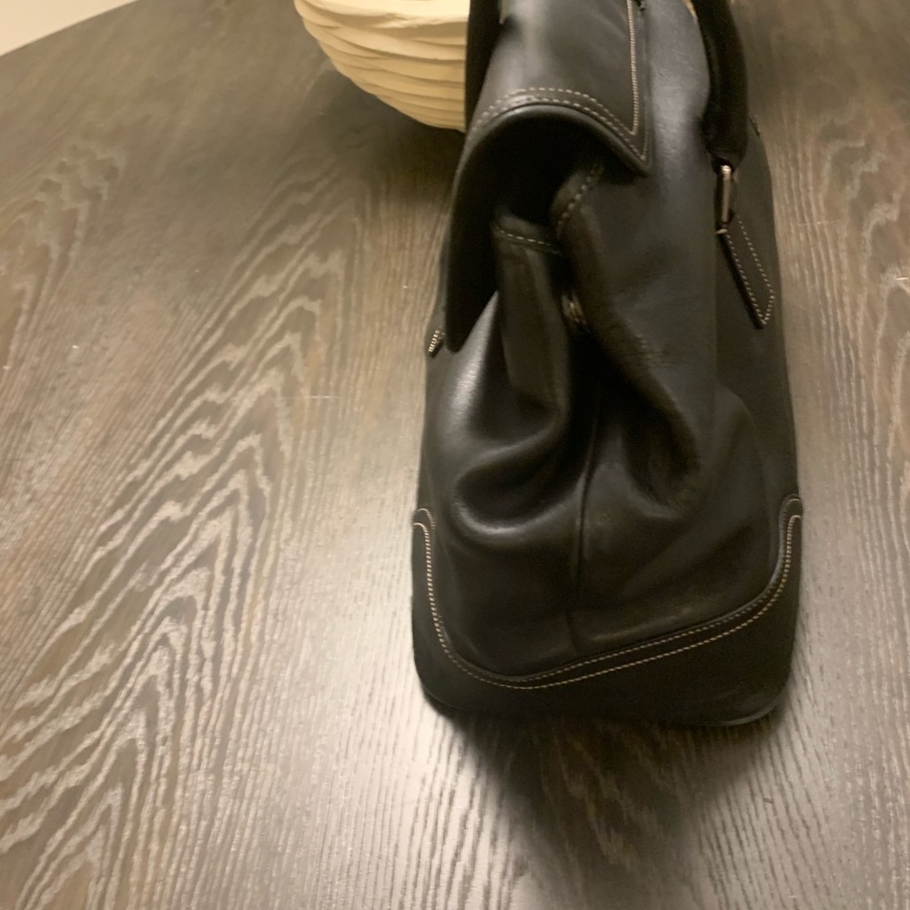 Coach purse - Picture 4 of 6